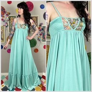 Vintage 1970s Mint Green Empire Waist Maxi Dress